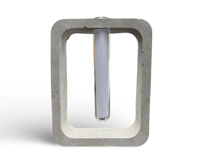 Betonhalter mit Acrylrohr